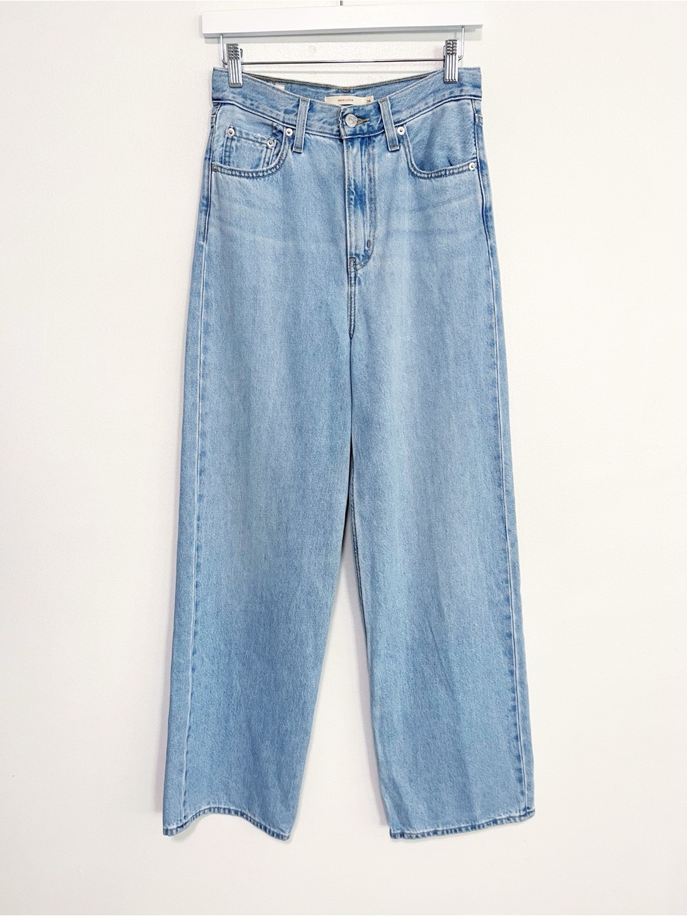 BOGO! Levi's High Loose Premium Denim Jeans in Full Circle Wash Size 26 - Picture 5 of 12